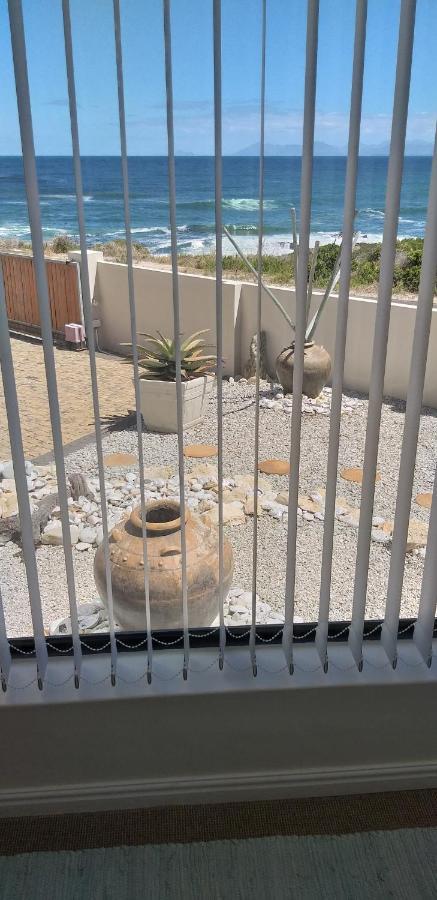 Wave Dancer Bed and Breakfast Gansbaai Buitenkant foto