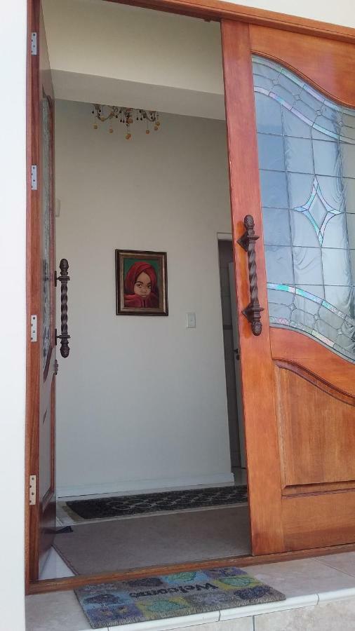 Wave Dancer Bed and Breakfast Gansbaai Buitenkant foto